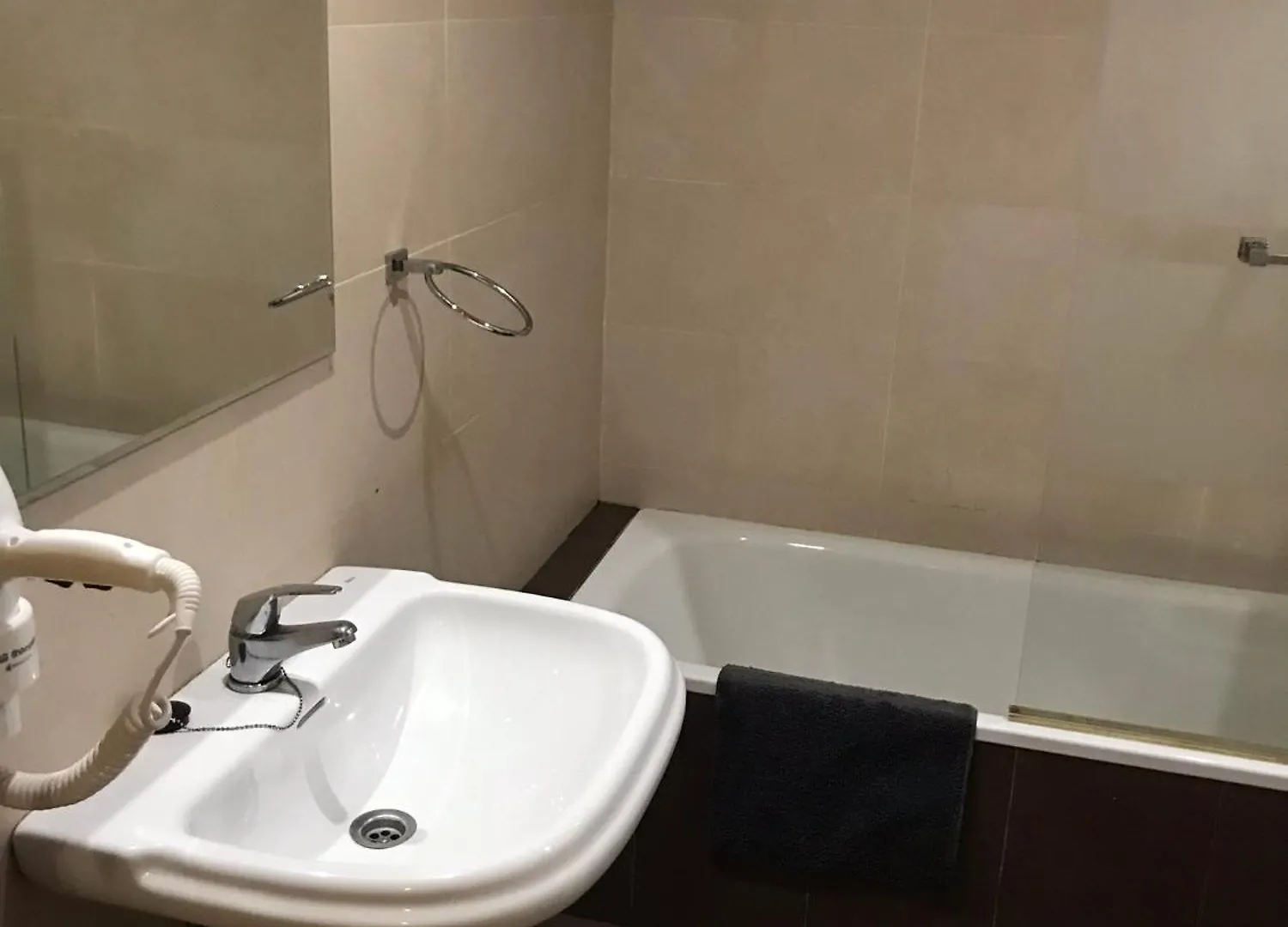 Malaga Boutique Stay - Carlos Haya Area With Parking Apartmán