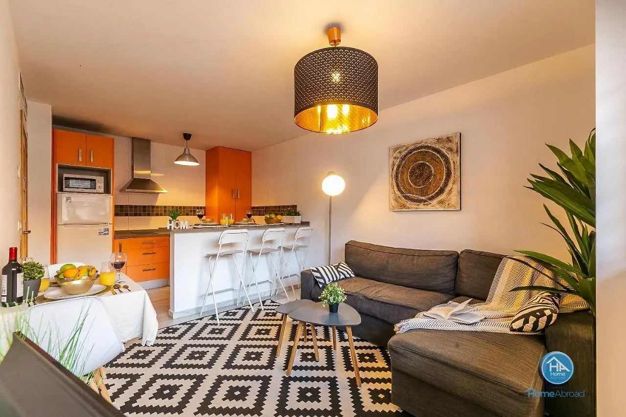Malaga Boutique Stay - Carlos Haya Area With Parking