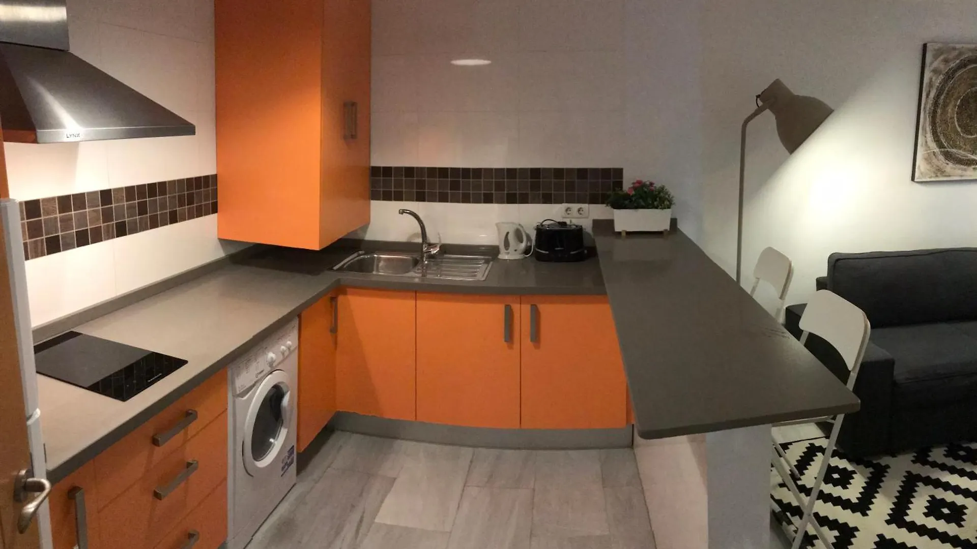 Malaga Boutique Stay - Carlos Haya Area With Parking Apartamento